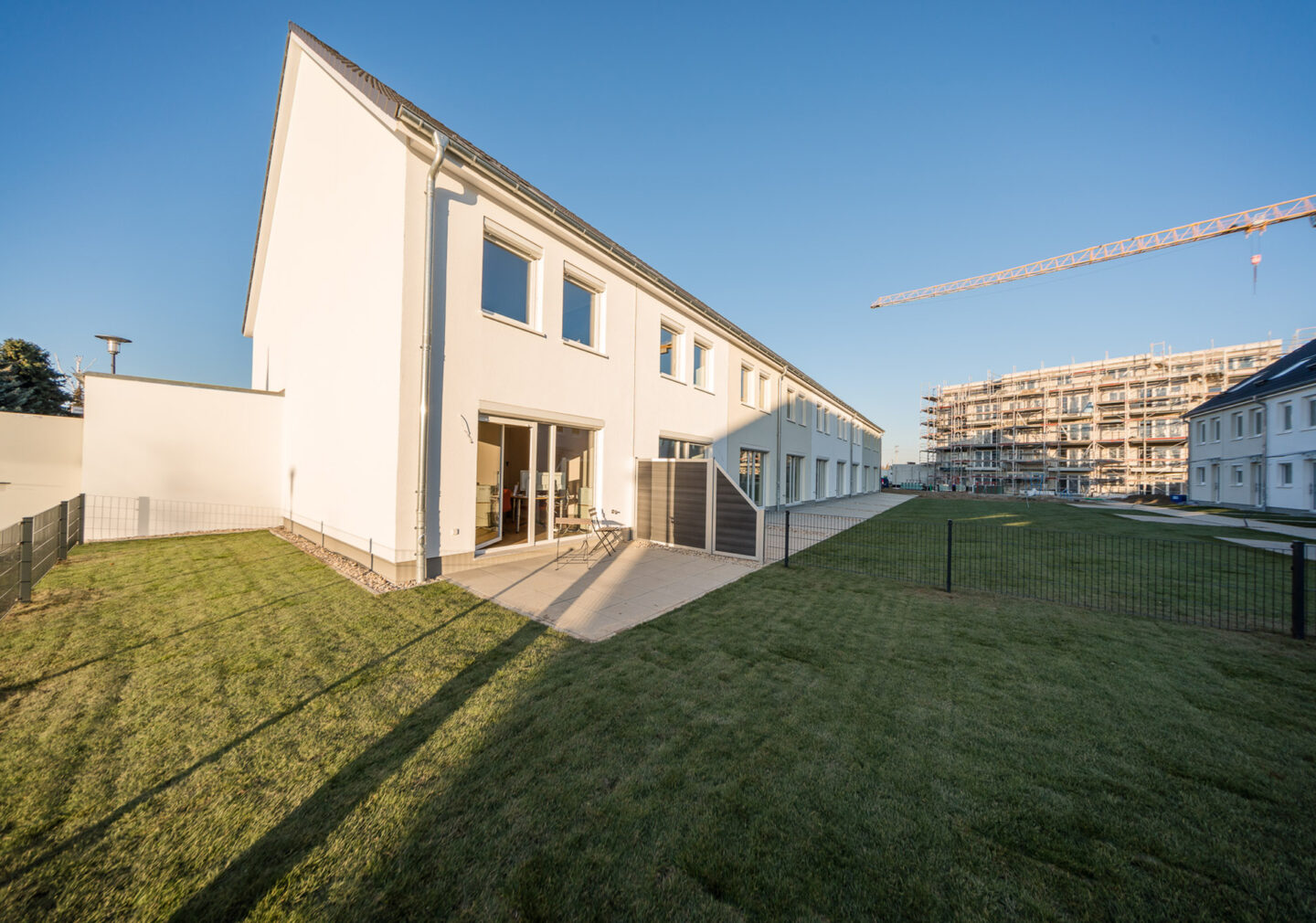 Neue Einfamilienhäuser mit schönem Garten in Falkenberg