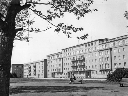 Historische Aufnahmen vom Wohnpalast am Ostseeplatz