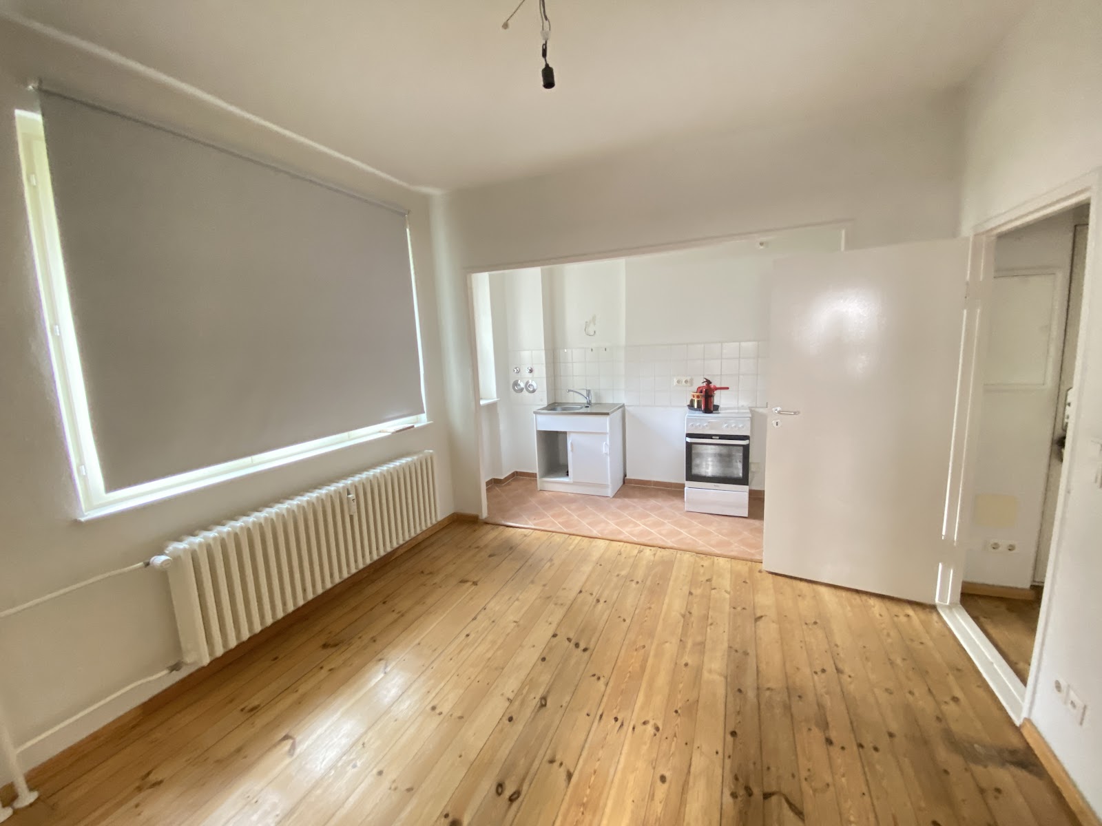 تصویر Helle 1-Zimmer-Wohnung mit Balkon und Tageslichtbad – provisionsfrei