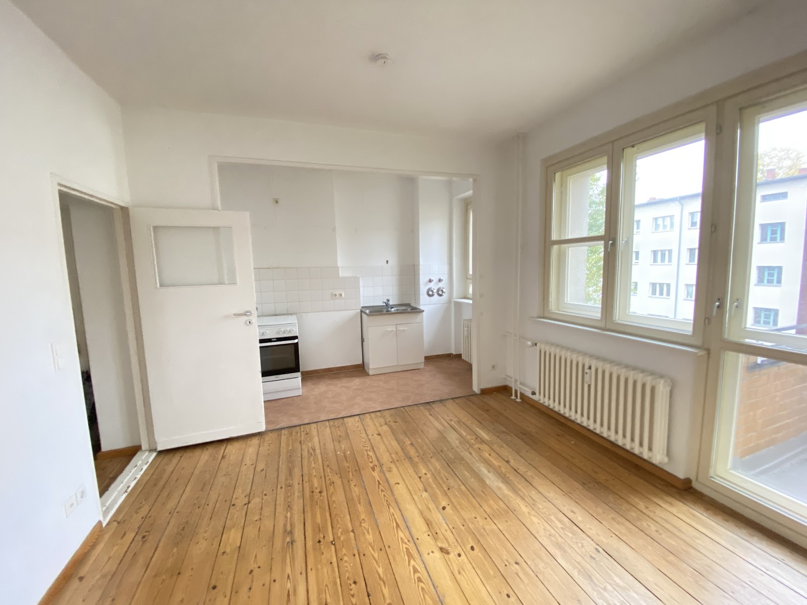 تصویر Helle 1-Zimmer-Wohnung mit Balkon und Tageslichtbad – provisionsfrei · Burscheider Weg 16C, 13599 Berlin