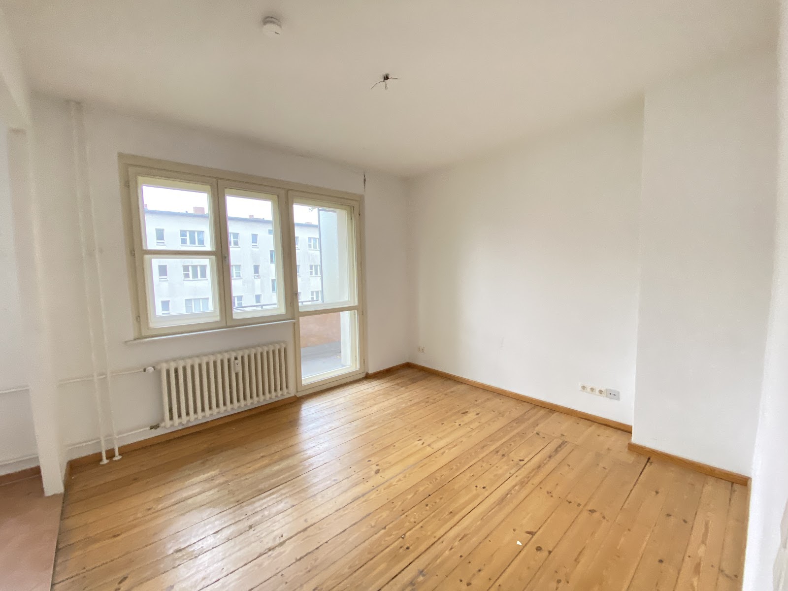 تصویر Helle 1-Zimmer-Wohnung mit Balkon und Tageslichtbad – provisionsfrei · Burscheider Weg 16C, 13599 Berlin