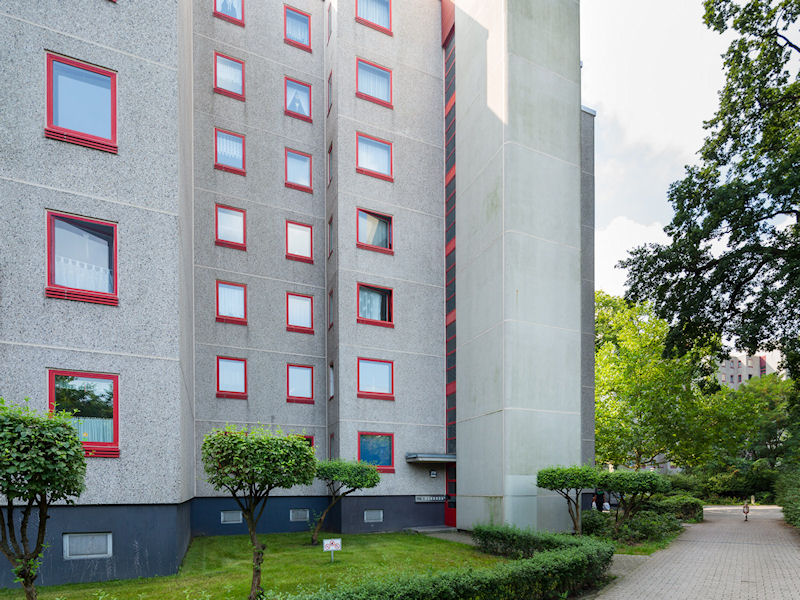 تصویر Helle 3-Z.-Wohnung mit Balkon u. Tageslichtbad für Selbstrenovierer – WBS-Berechtigung 100 bis 140