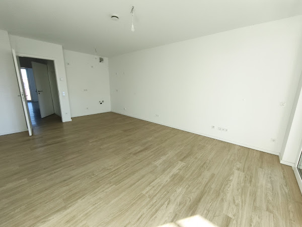 تصویر Helle 2-Zimmer-Wohnung mit Balkon – barrierefreie Objektgestaltung – nur mit WBS bis 160