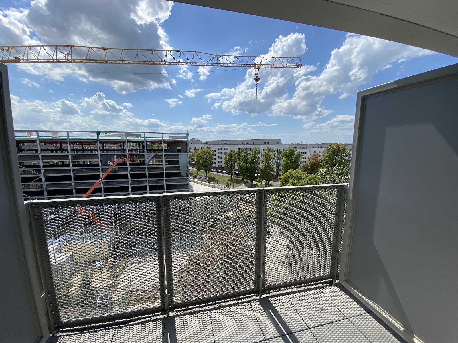 تصویر Helle 1-Zimmer-Wohnung mit Balkon – barrierefreie Objektgestaltung – provisionsfrei