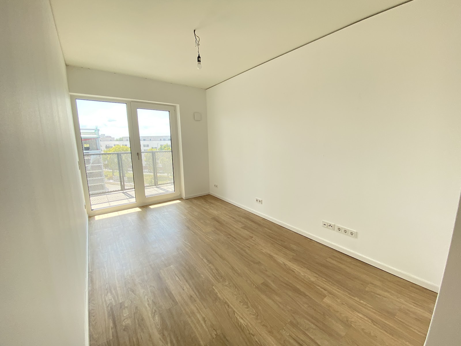 تصویر Helle 1-Zimmer-Wohnung mit Balkon – barrierefreie Objektgestaltung – provisionsfrei