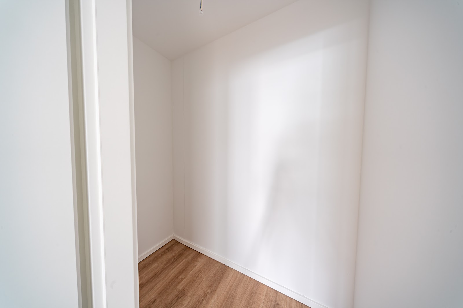 تصویر Nebauwohnung im Erstbezug mit Fußbodenheizung und Balkon / WBS 220 erforderlich