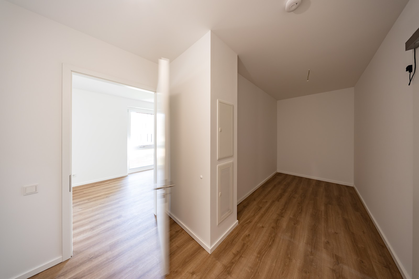 تصویر rollstuhlgerechte Neubauwohnung mit Fußbodenheizung und Balkon/WBS für Rollstuhlnutzer erforderlich
