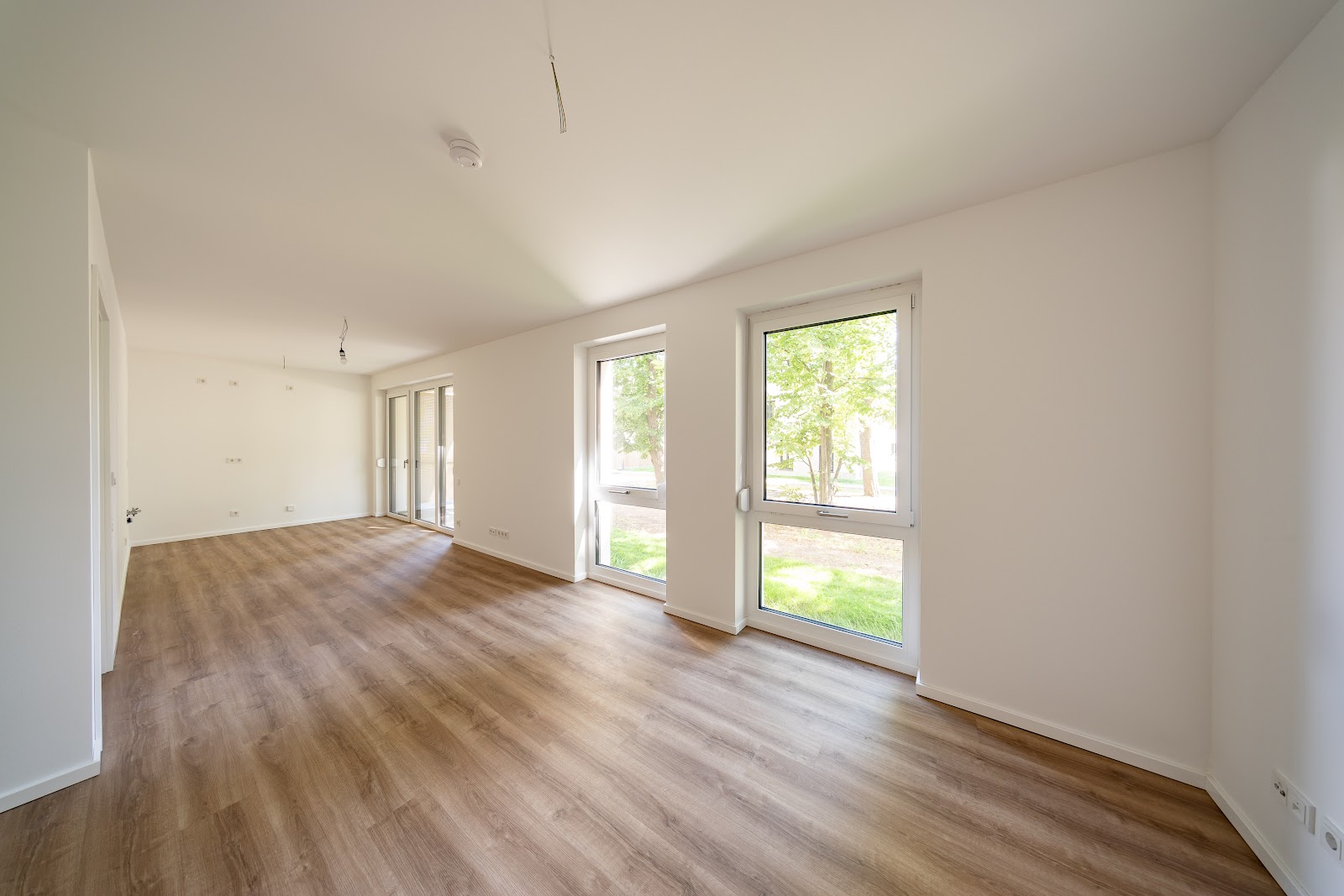 تصویر rollstuhlgerechte Neubauwohnung mit Fußbodenheizung und Balkon/WBS für Rollstuhlnutzer erforderlich