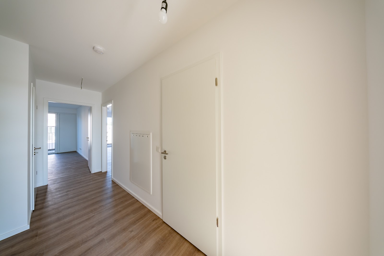 تصویر Neubauwohnung mit Fußbodenheizung und Balkon im Erstbezug / WBS erforderlich