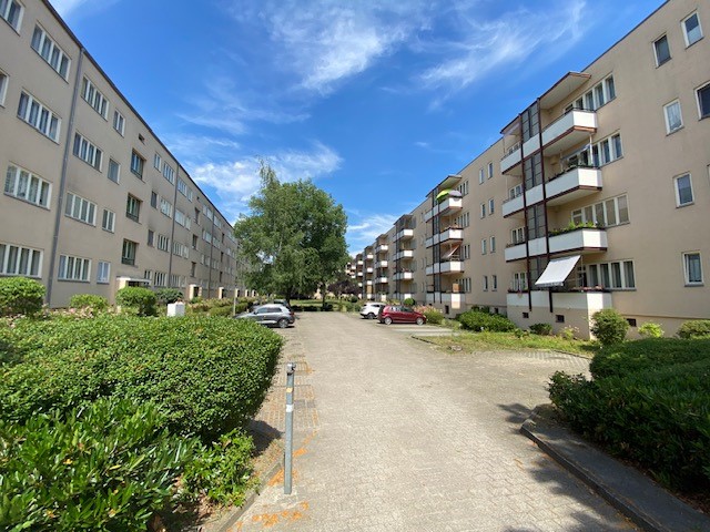 Burscheiderweg Stellplatzbereich.