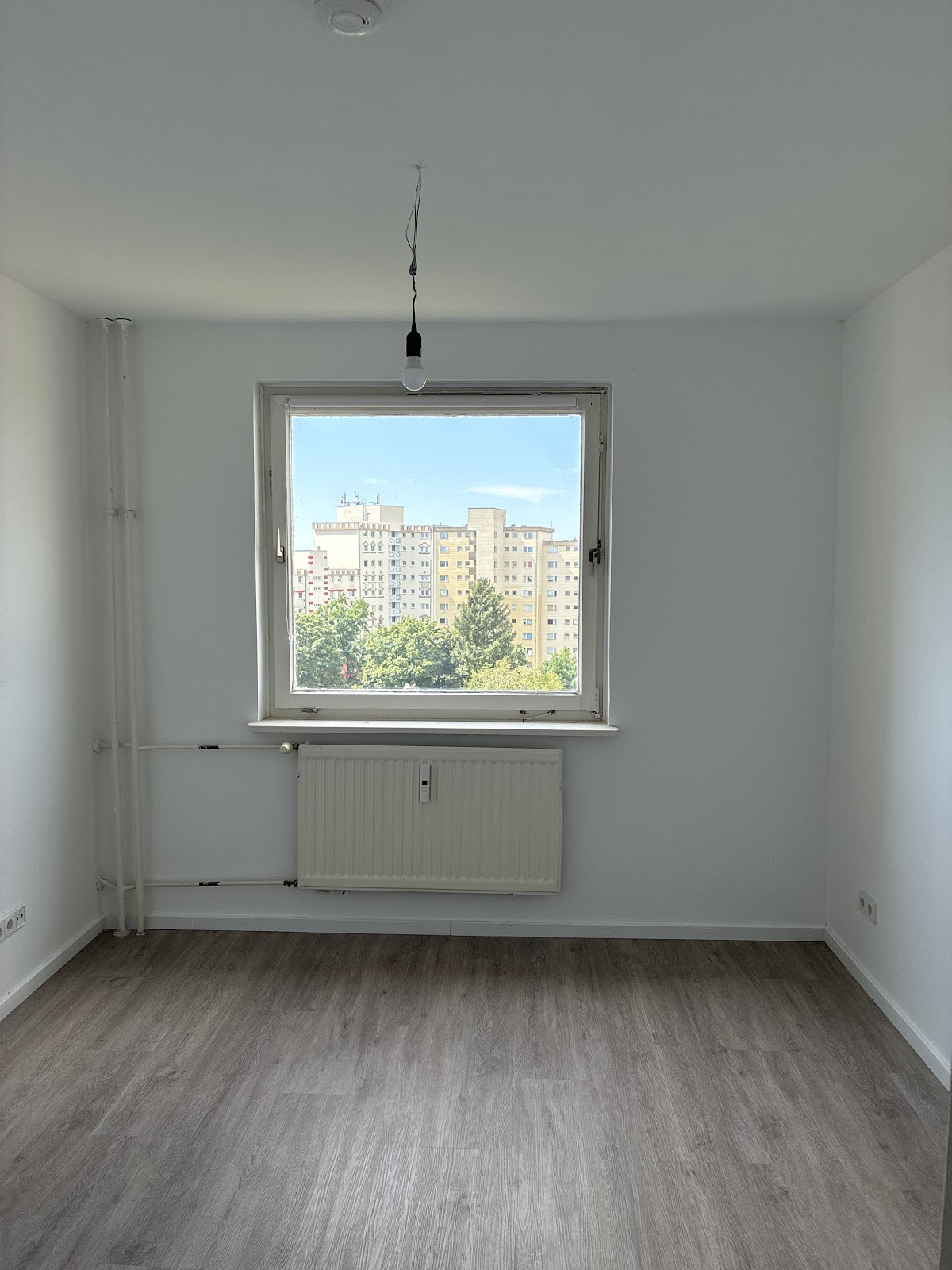 تصویر Familienwohnung frei