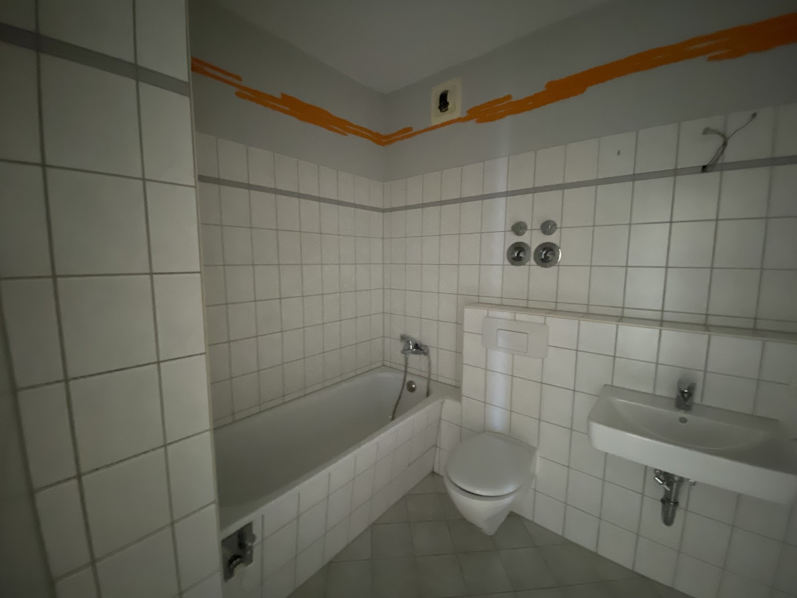 تصویر Singleapartment! Einkommensgrenze bitte beachten!