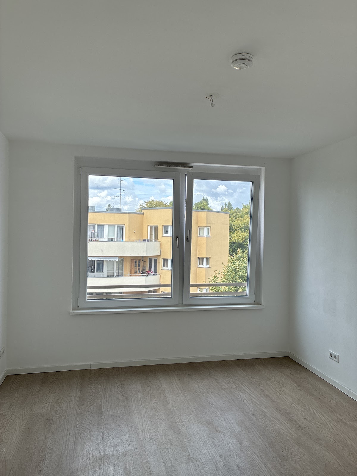 تصویر Neubauwohnung frei