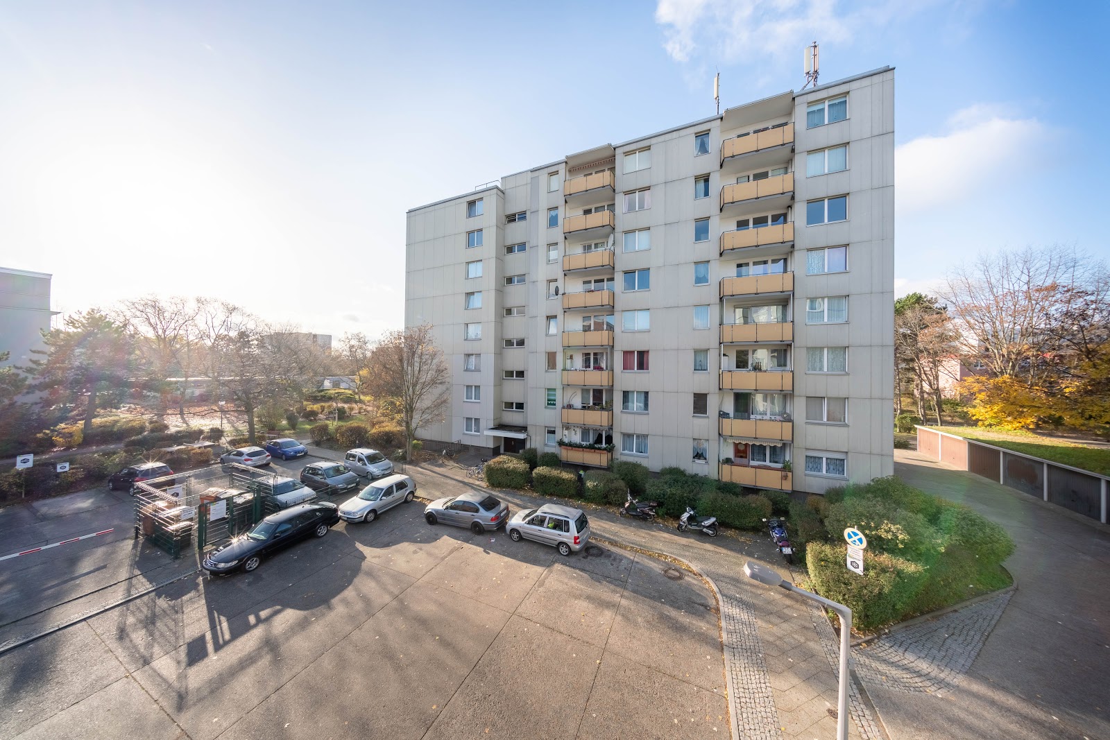 تصویر 2-Zimmer-Wohnung mit Balkon und Duschbad