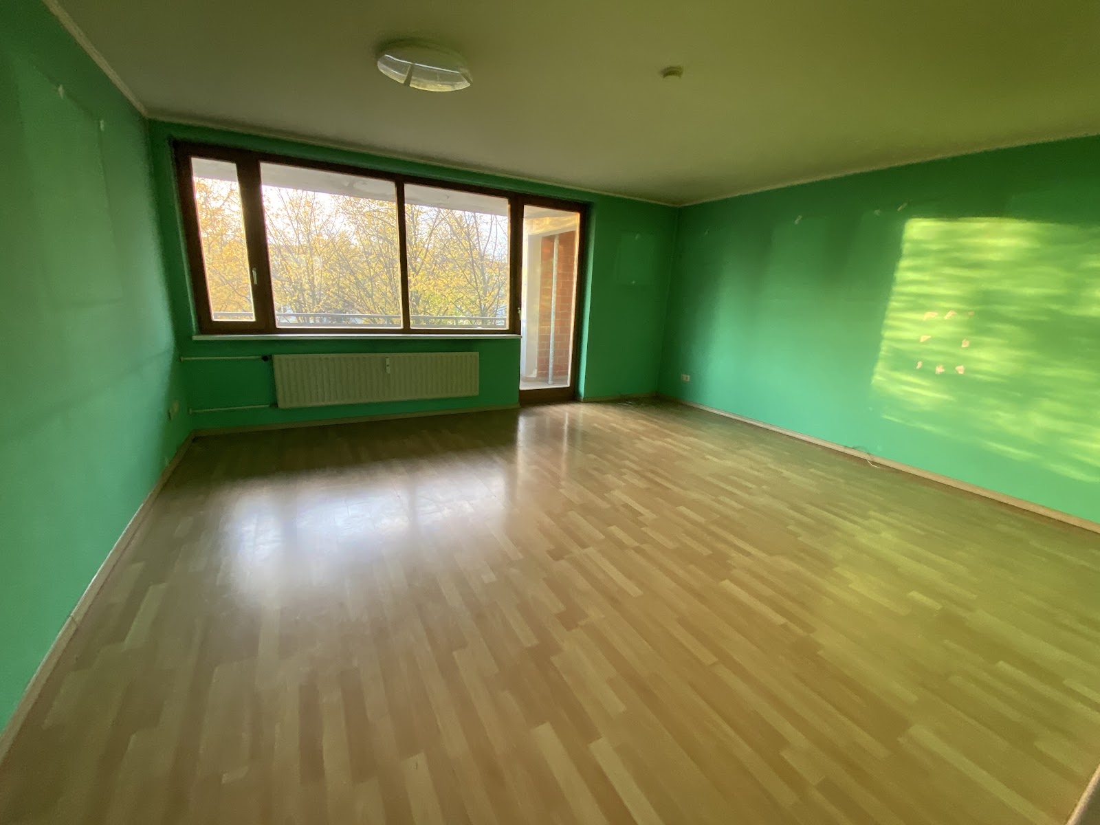 تصویر Großer Balkon – WBS mit besonderen Wohnbedarf erforderlich