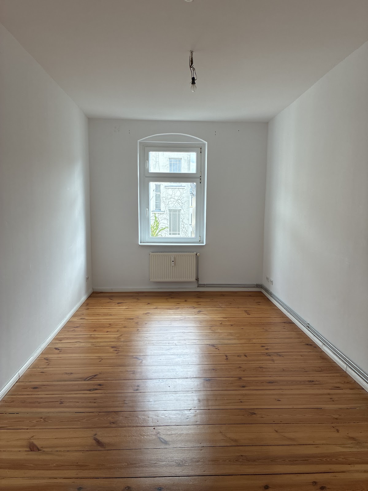 تصویر Wohnung ab sofort verfügbar