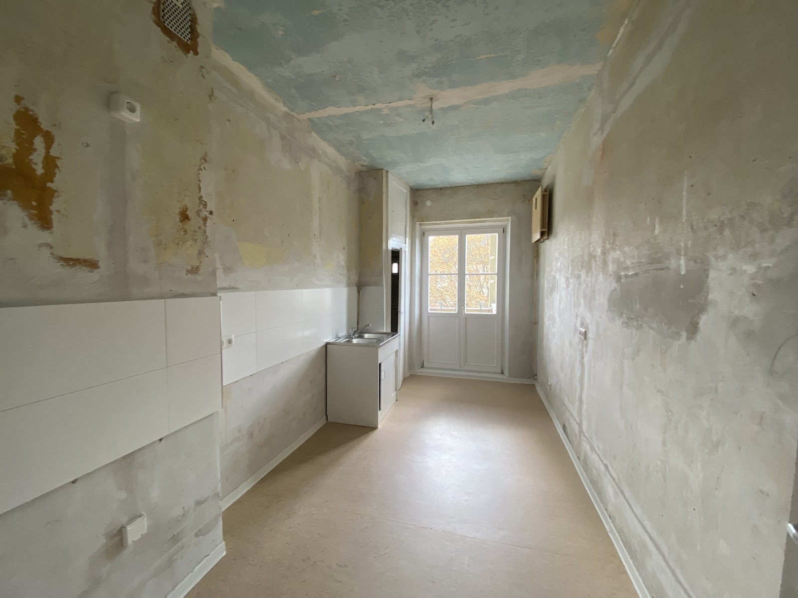 تصویر Wohnung sucht Mieter! Einkommensgrenzen bitte beachten! · Steegerstr. 16a, 13359 Berlin