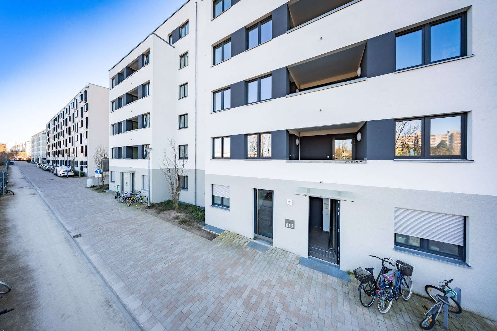 تصویر WBS 100 oder 140 oder 160 erforderlich…