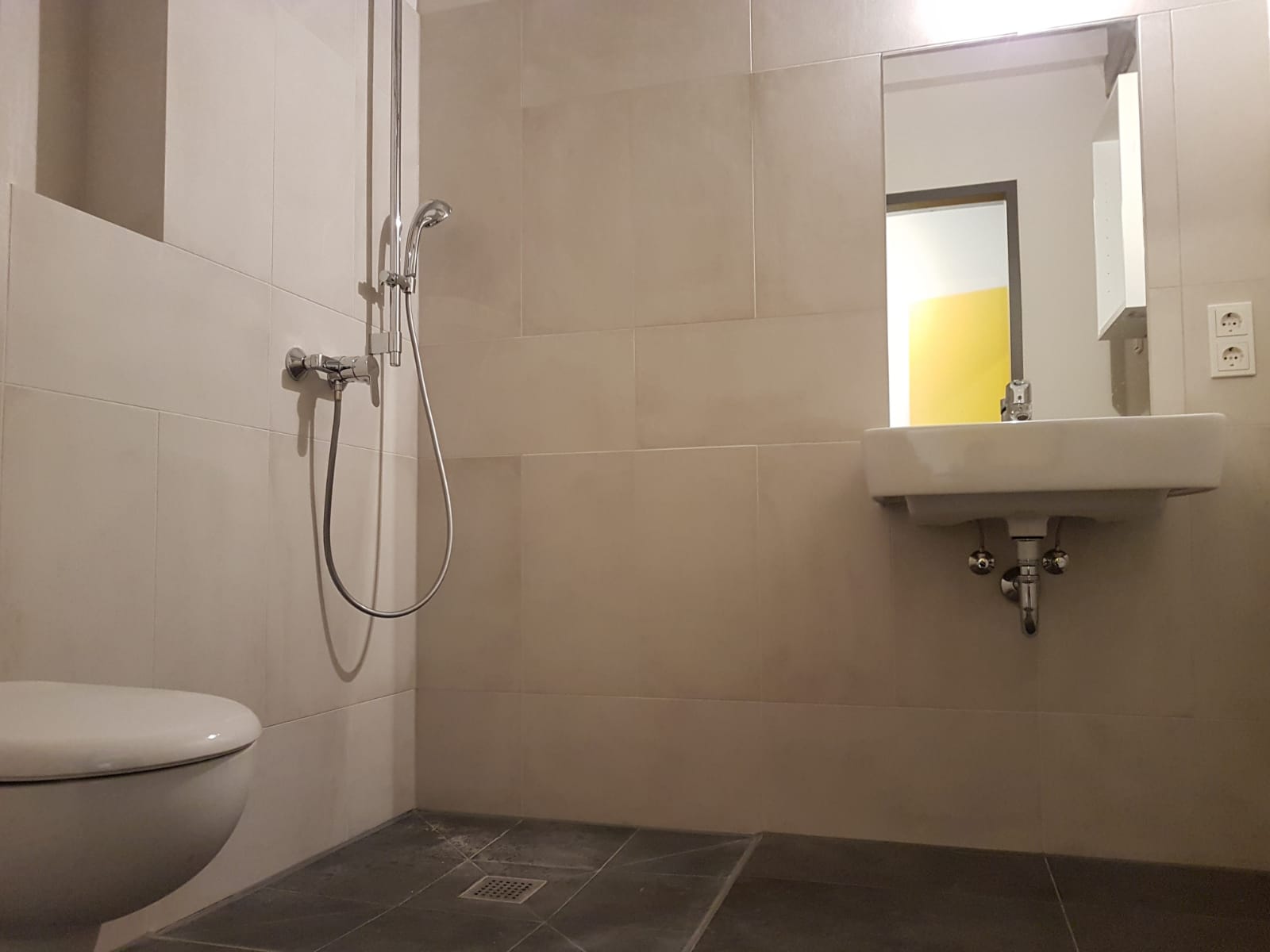 تصویر Studentenapartment gesucht?