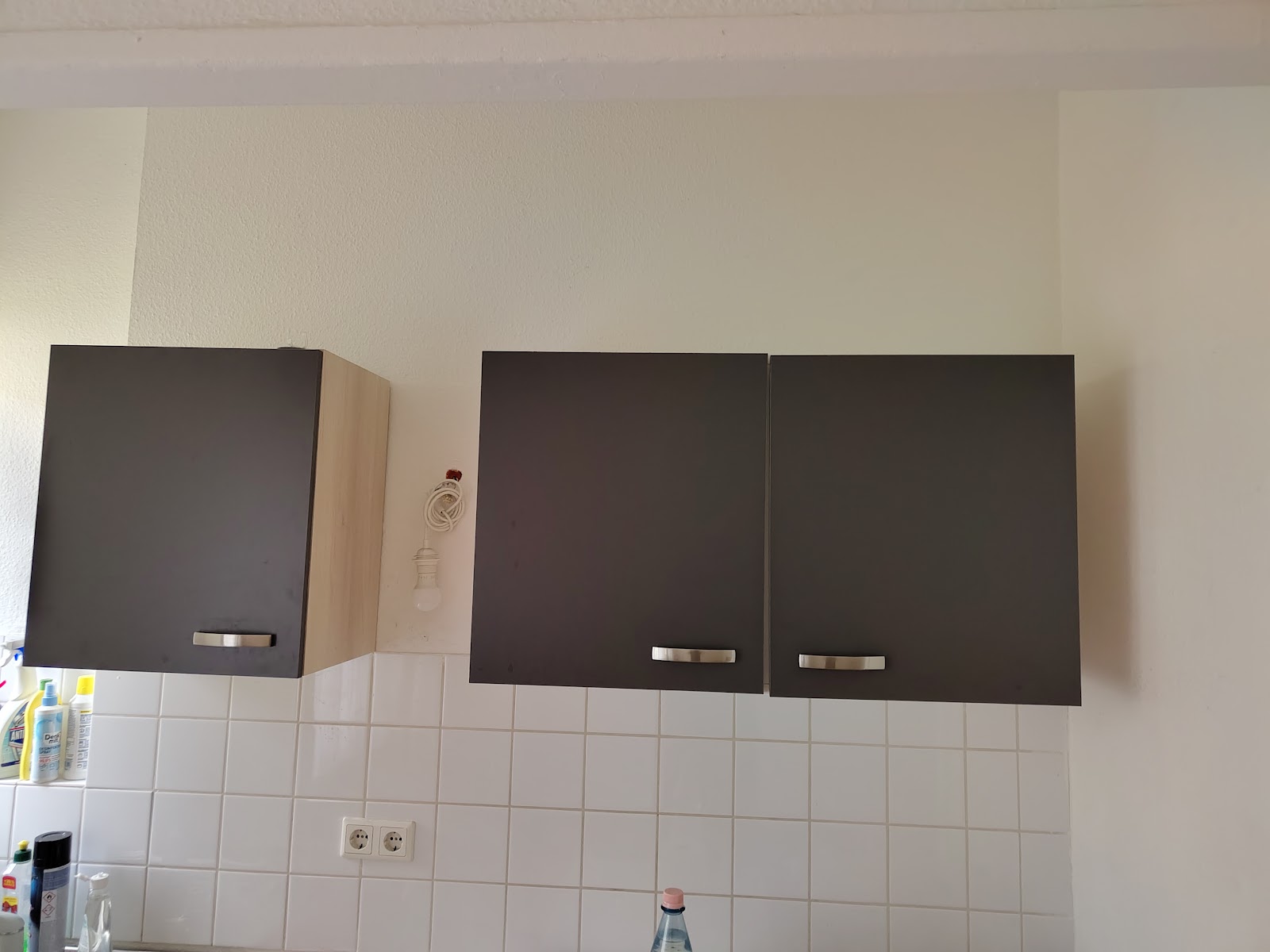 mietereigene Hängeschränke