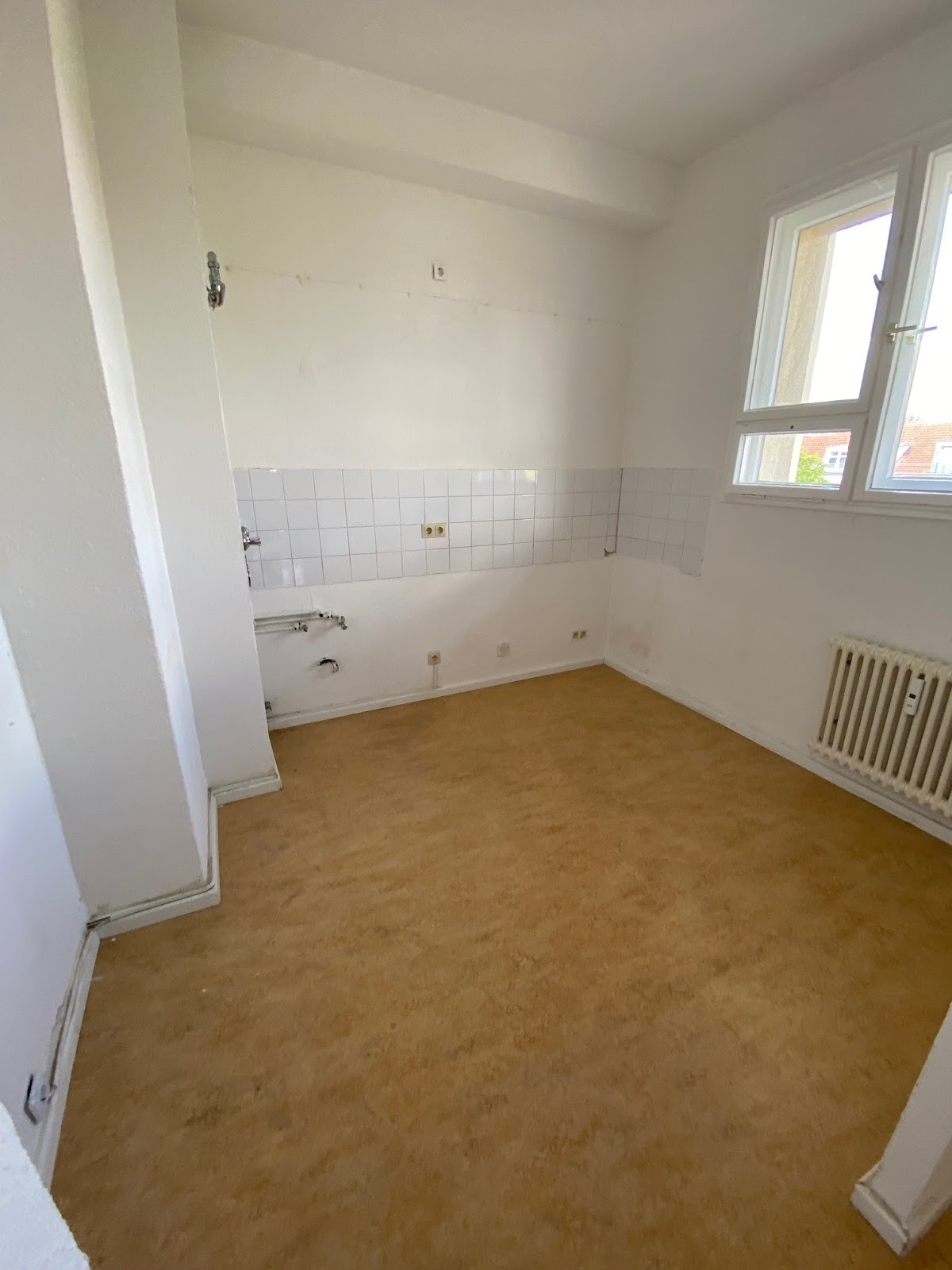 تصویر Dachgeschosswohnung ohne Aufzug in der Flusspferdhofsiedlung neu zu vermieten