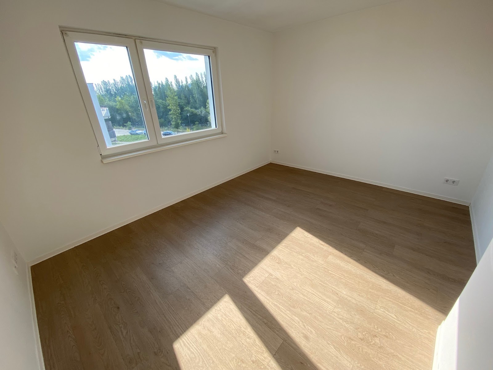 تصویر Schöne Neubauwohnung mit Balkon in Falkenberg neu zu vermieten – WBS erforderlich !