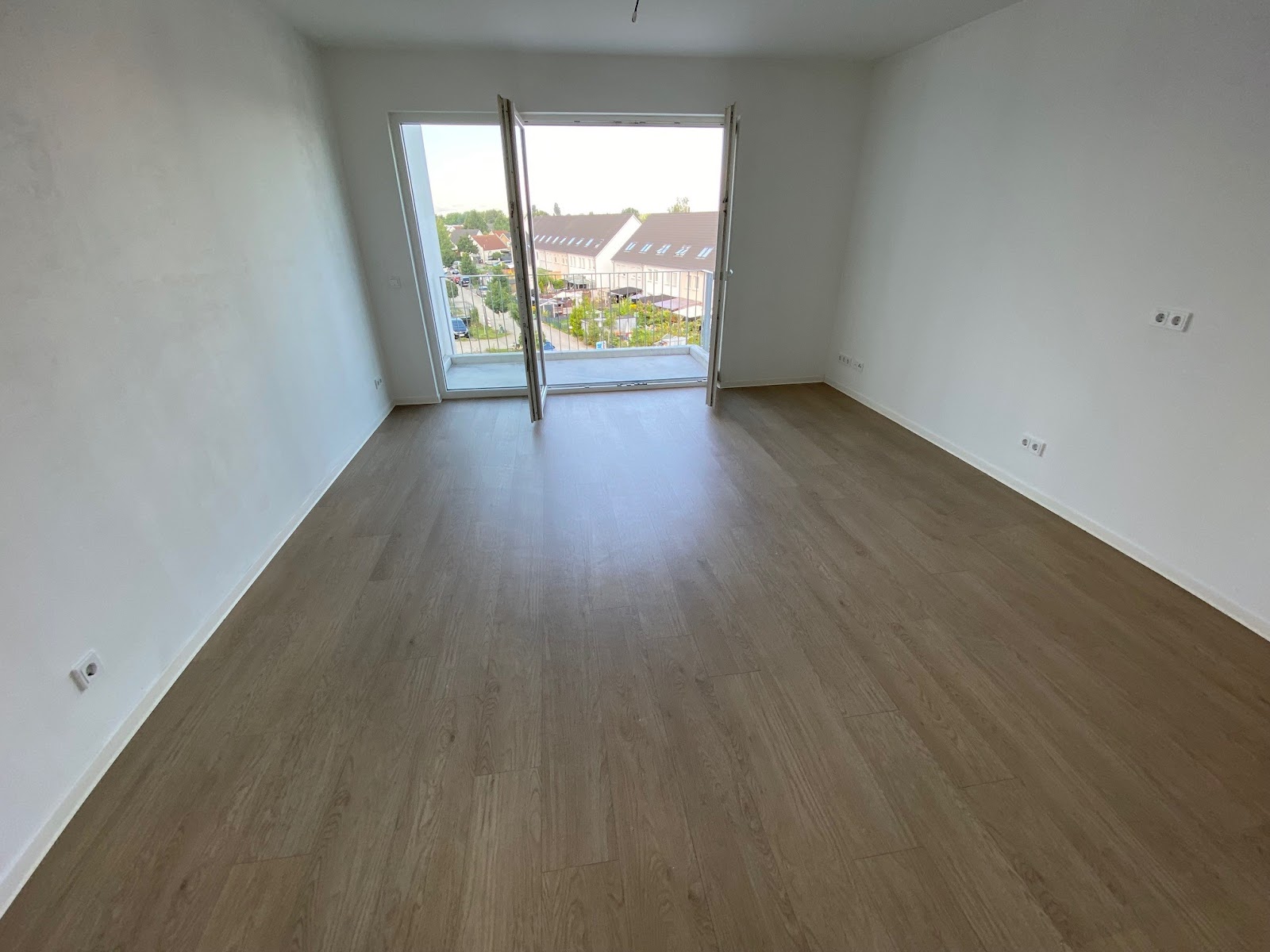 تصویر Schöne Neubauwohnung mit Balkon in Falkenberg neu zu vermieten – WBS erforderlich !