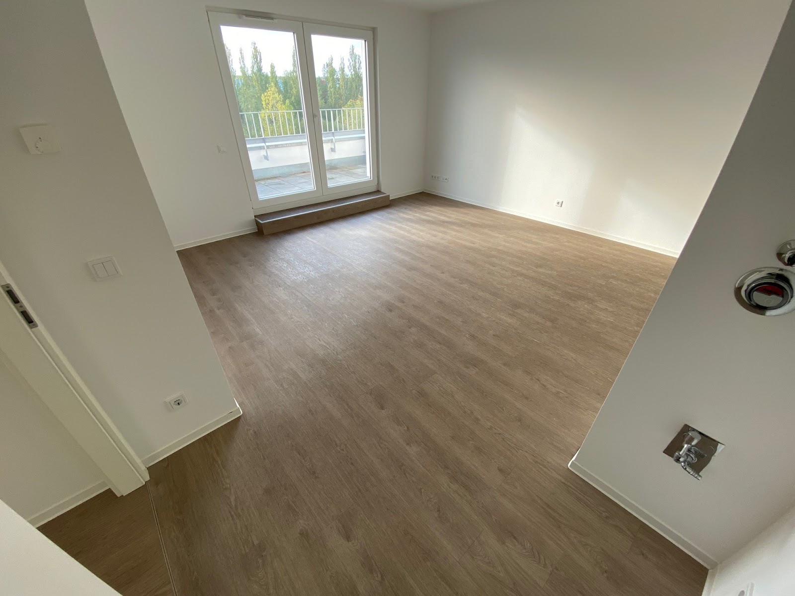Wohnzimmer mit Terrassenzugang