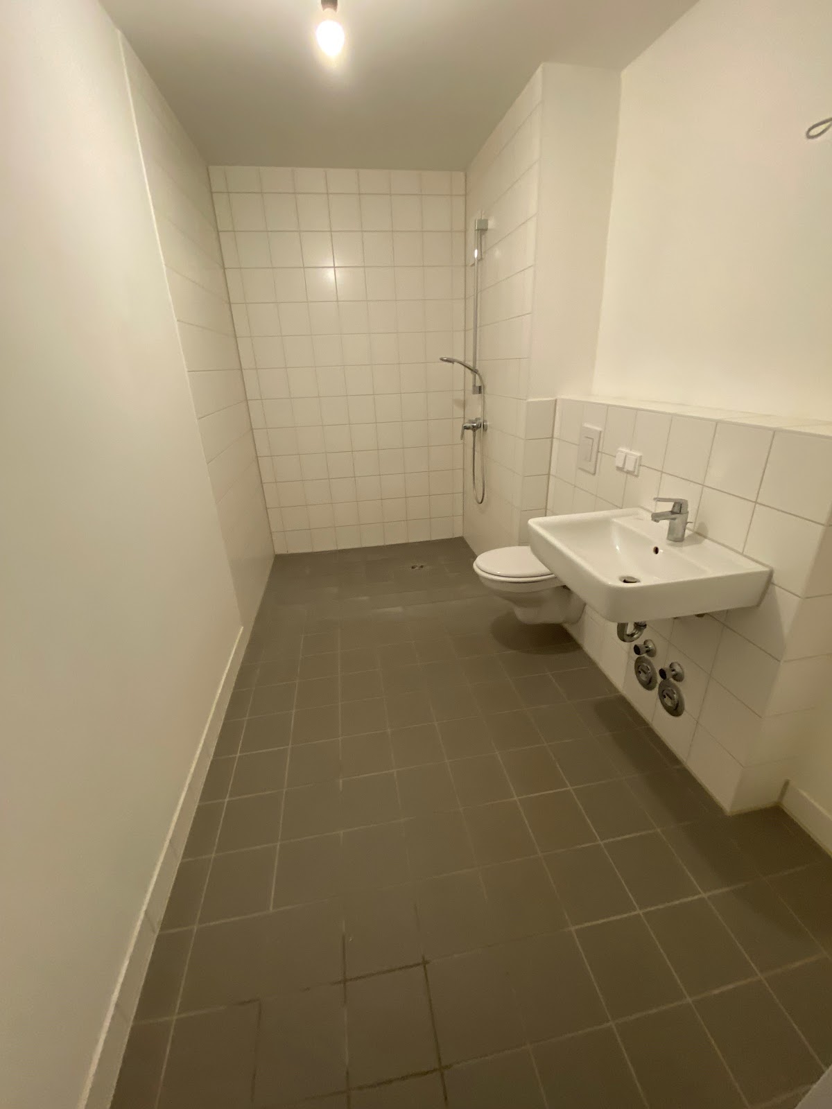 Bad mit bodengleicher Dusche