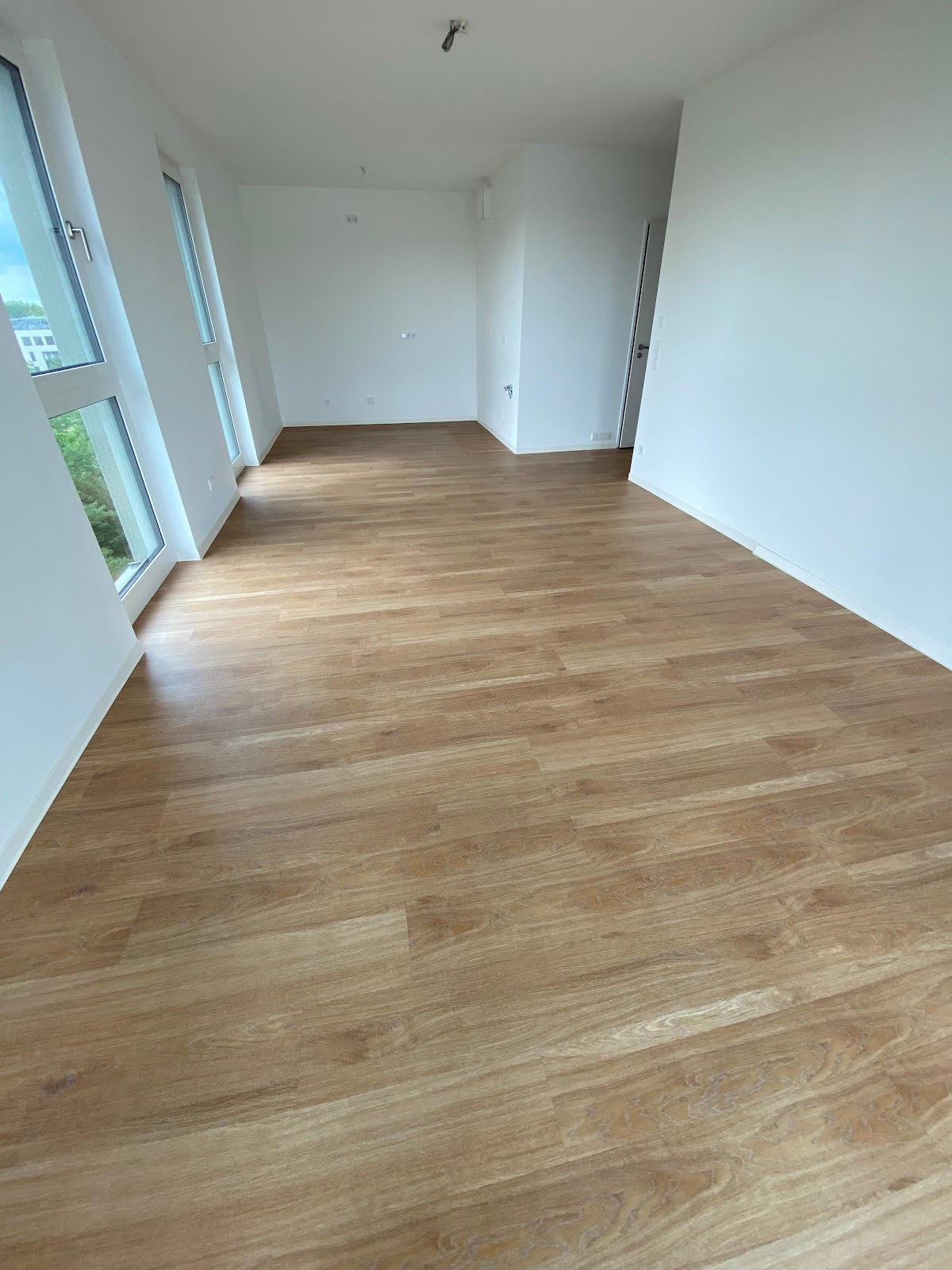 تصویر Neubauwohnung mit Balkon im Zweitbezug in Lichtenberg (nahe IKEA) ab sofort neu zu vermieten