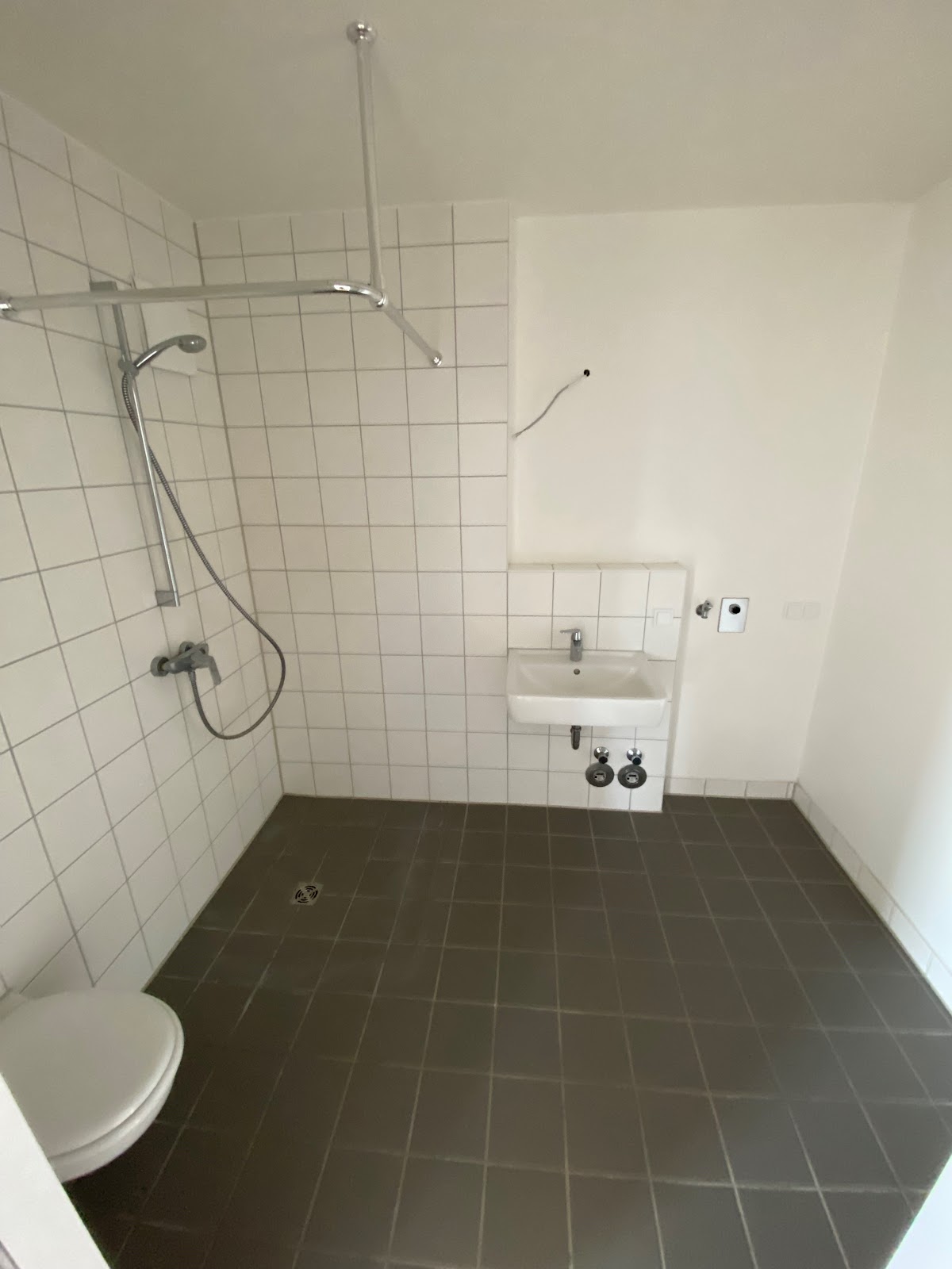 Bad mit bodengleicher Dusche