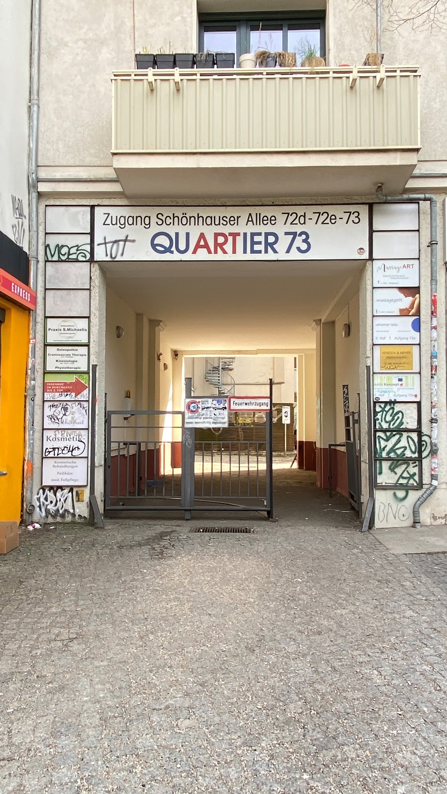Einfahrt_Ausfahrt