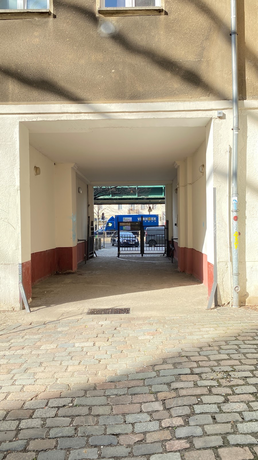 Ausfahrt_Einfahrt