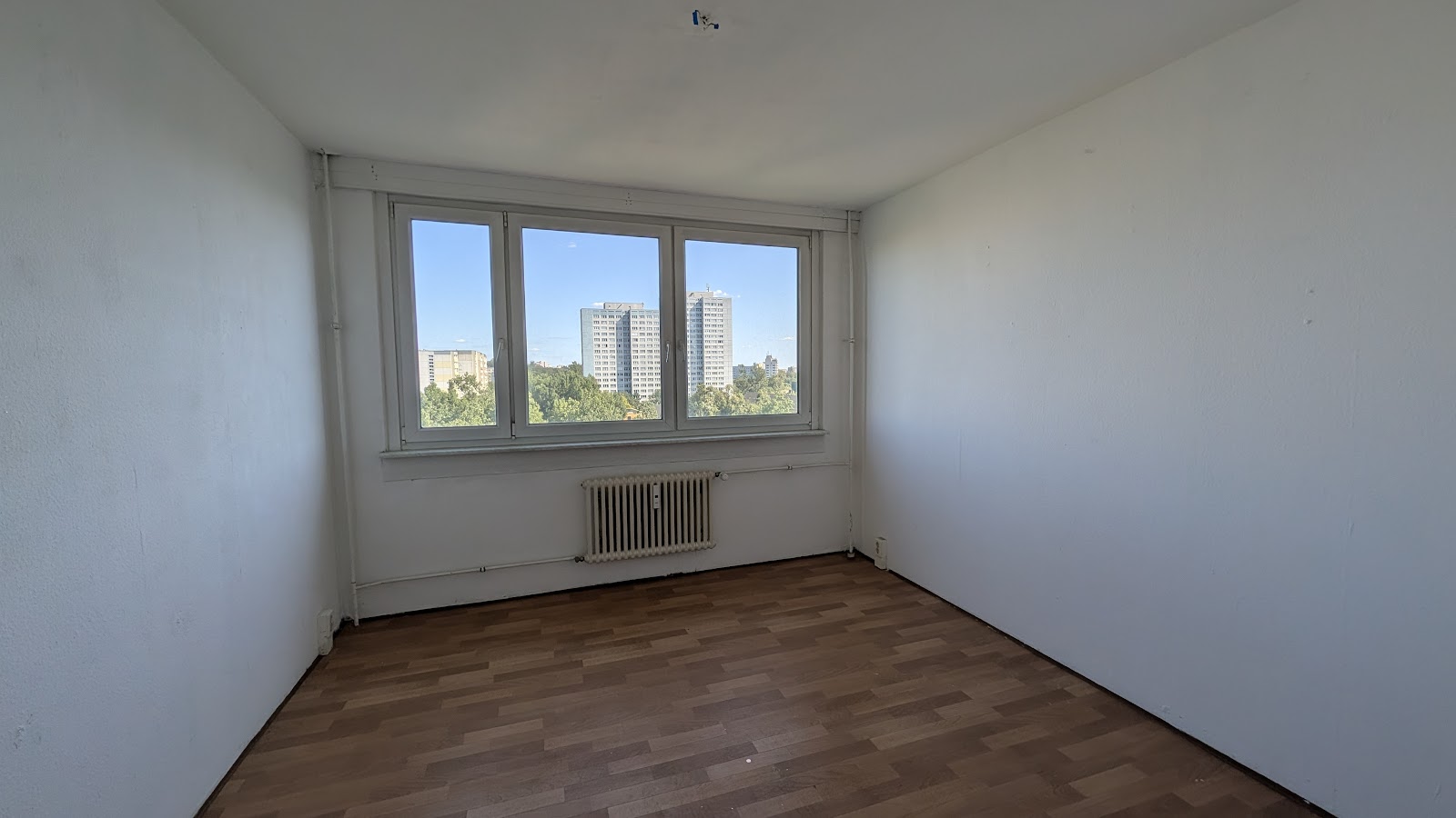 تصویر Wohnung sucht neuen Mieter! Einkommensgrenzen bitte beachten!