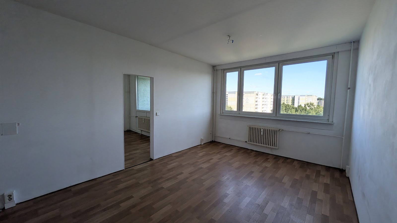 تصویر Wohnung sucht neuen Mieter! Einkommensgrenzen bitte beachten!