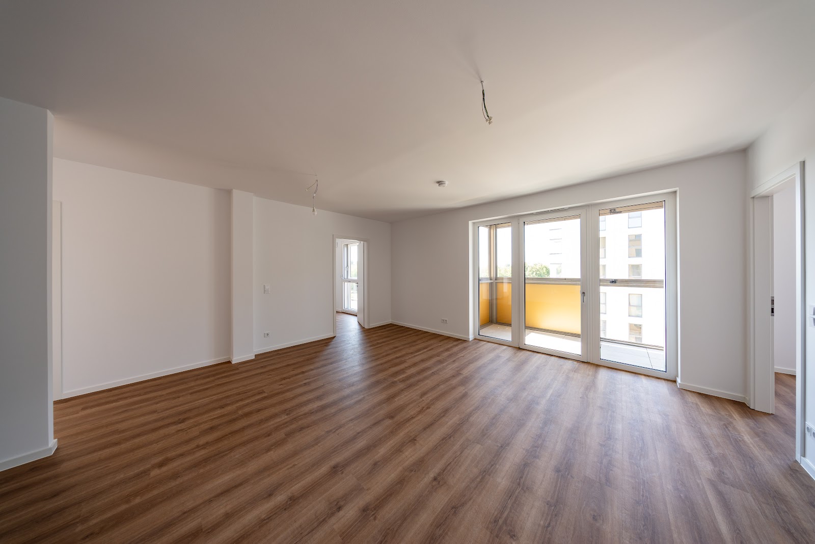 تصویر Helle 5-Z.-Wohnung mit Balkon – barrierefreie Objektgestaltung – provisionsfrei– nur mit WBS bis 220 · Moderlieschenstr. 88, 13599 Berlin
