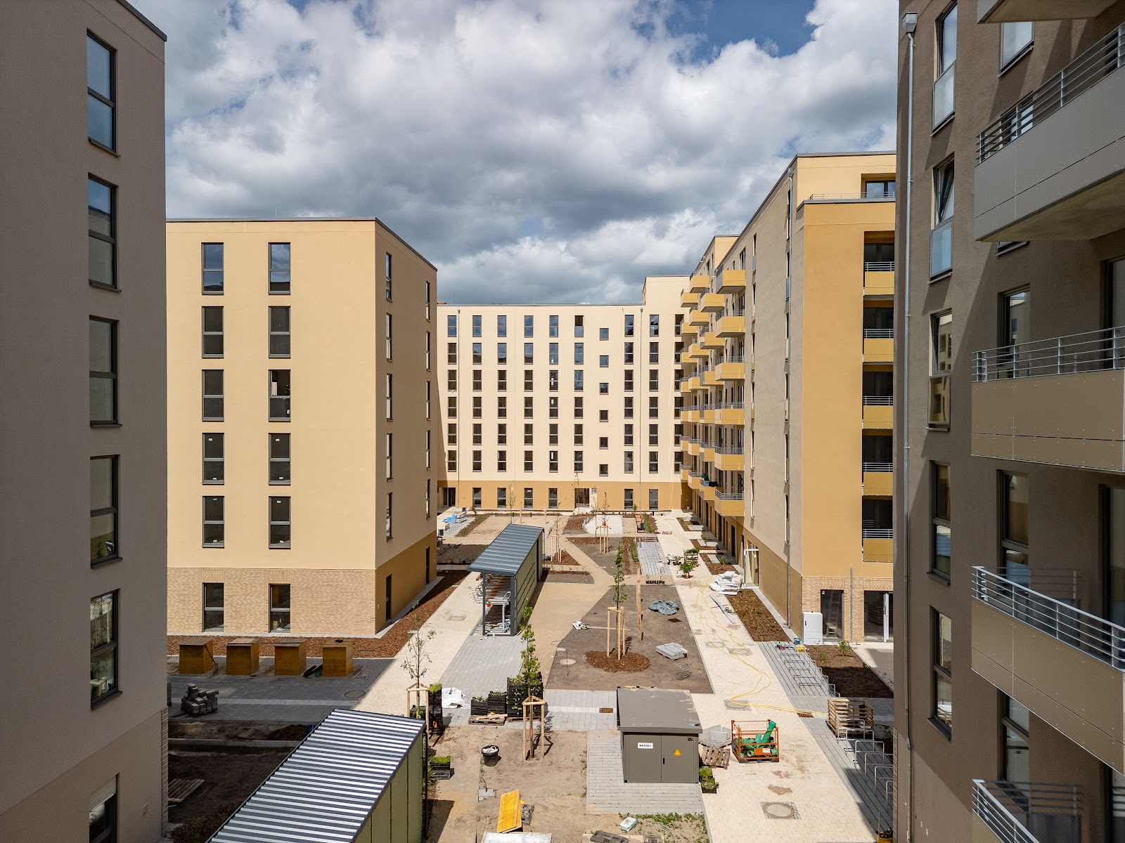تصویر Helle 5-Z.-Wohnung mit Balkon – barrierefreie Objektgestaltung – provisionsfrei– nur mit WBS bis 220 · Moderlieschenstr. 84, 13599 Berlin