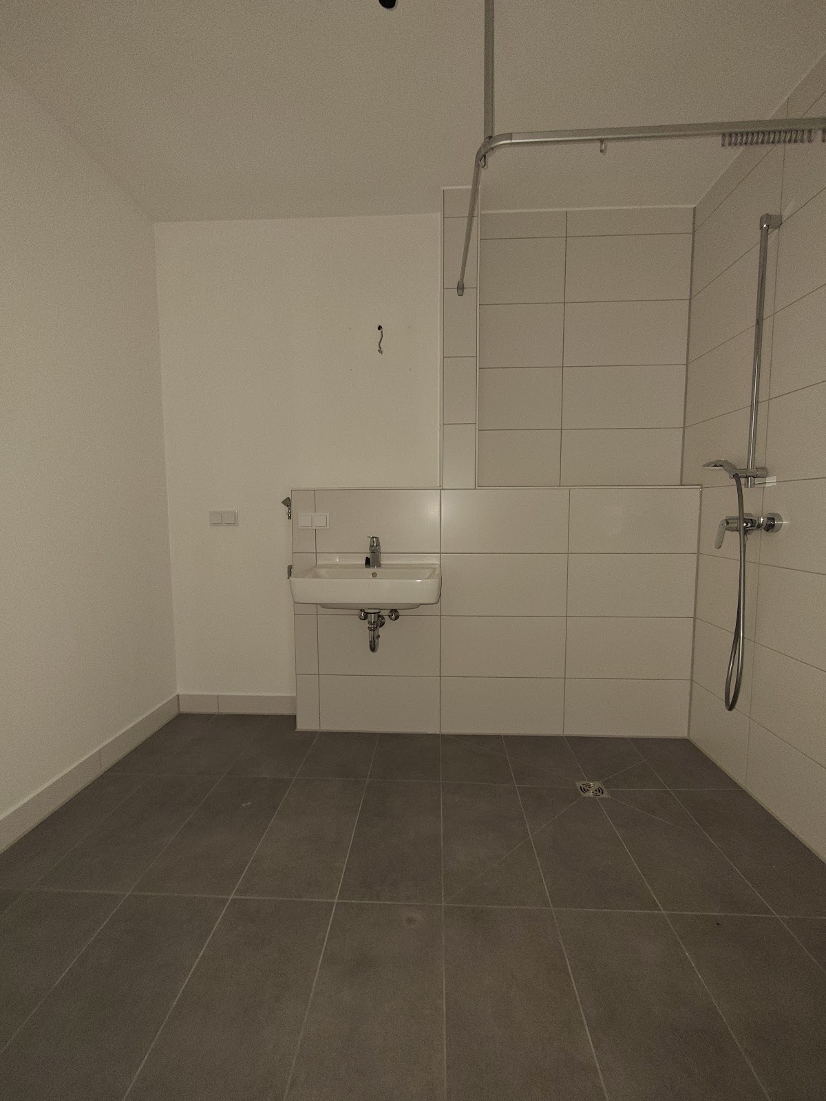 تصویر Erstbezug mit offener Küche