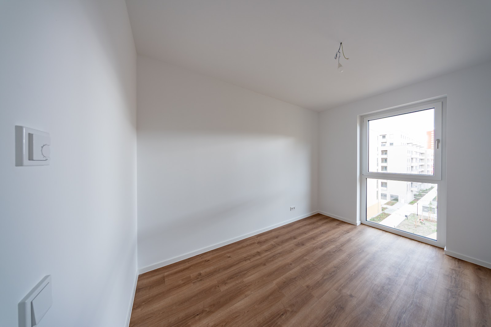 تصویر Helle 5-Z.-Wohnung mit Balkon – barrierefreie Objektgestaltung – provisionsfrei– nur mit WBS bis 220 · Rotfederstr. 61, 13599 Berlin