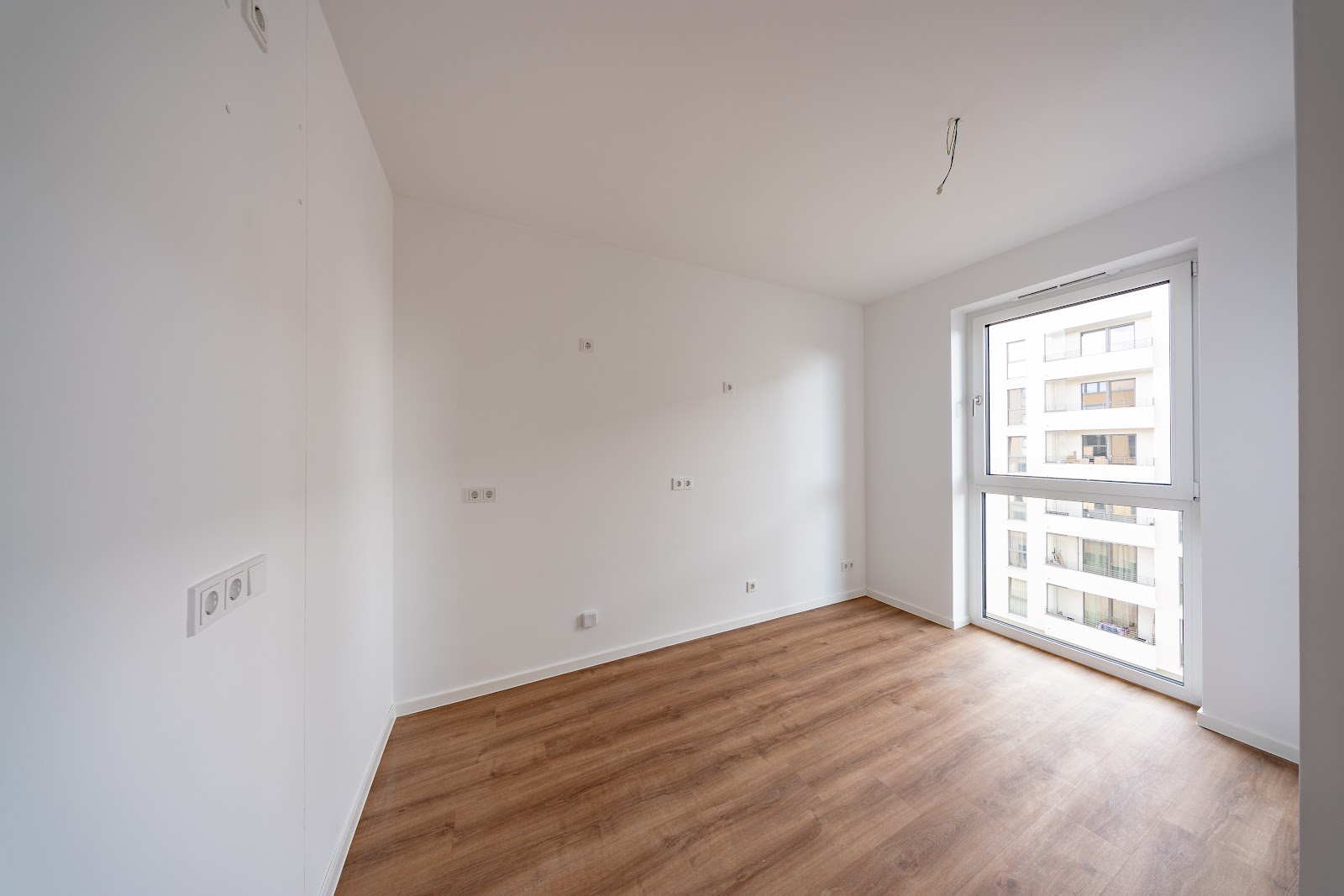 تصویر Helle 5-Z.-Wohnung mit Balkon – barrierefreie Objektgestaltung – provisionsfrei– nur mit WBS bis 220 · Rotfederstr. 61, 13599 Berlin