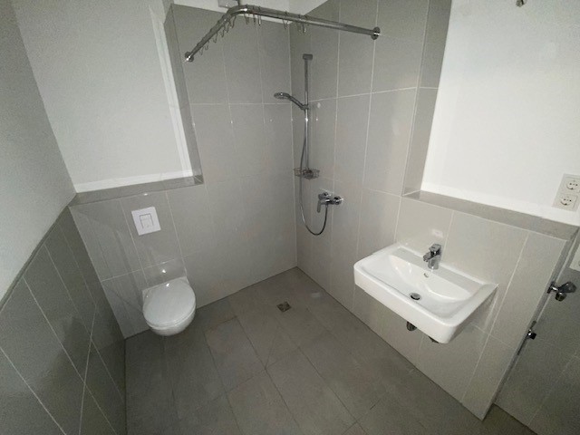 تصویر Schöne Neubau-Wohnung für Singles