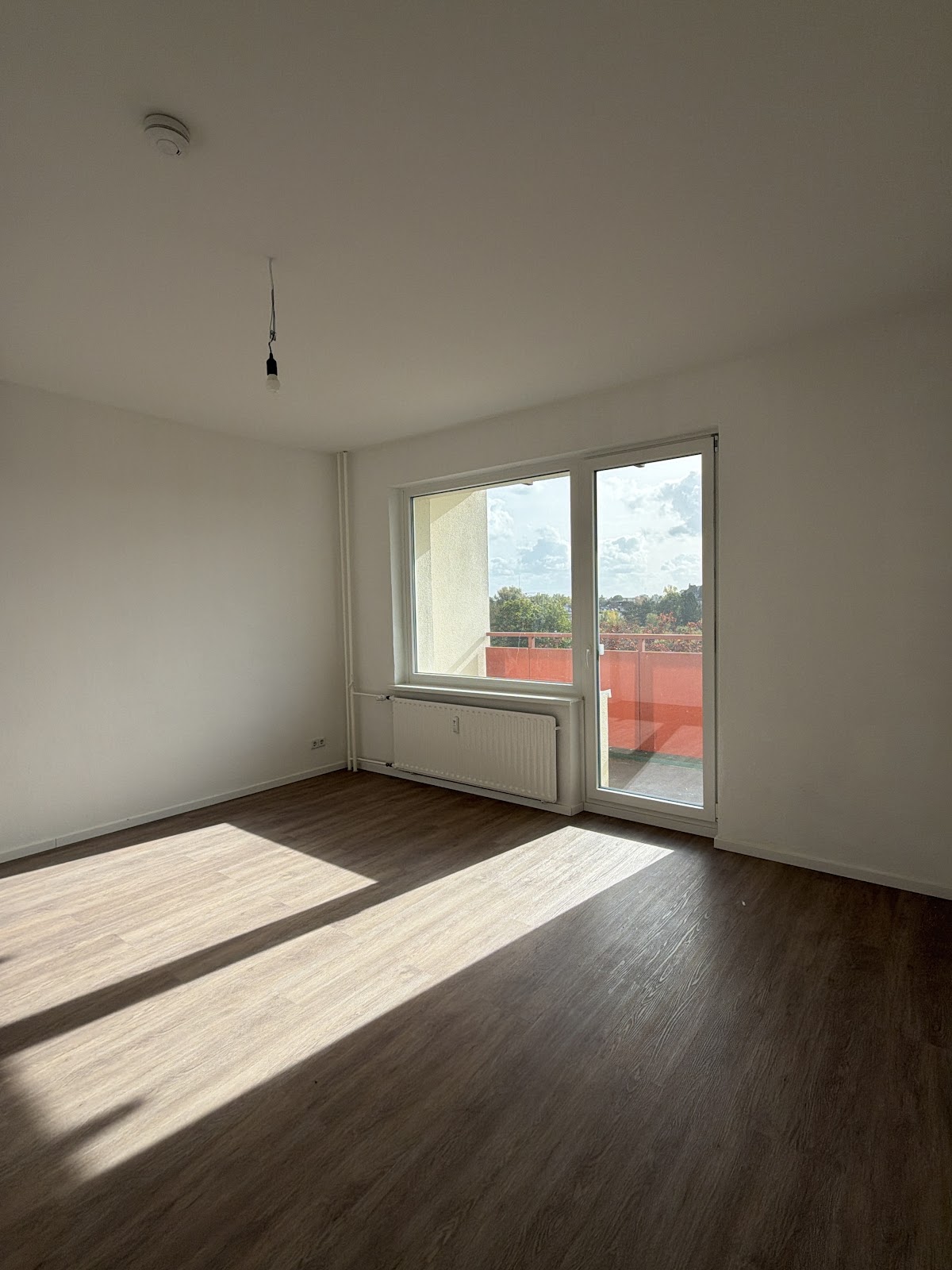 تصویر Wohnung mit WBS verfügbar