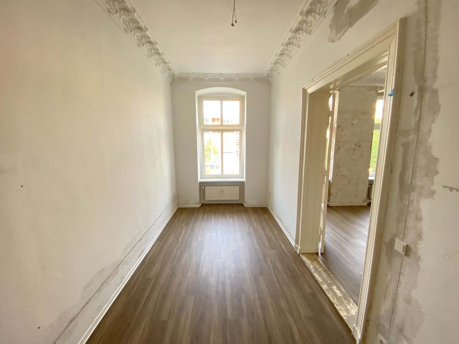 تصویر 4-Zimmer-Wohnung mit großem Hof-Balkon nahe U-Bahn Yorckstr.