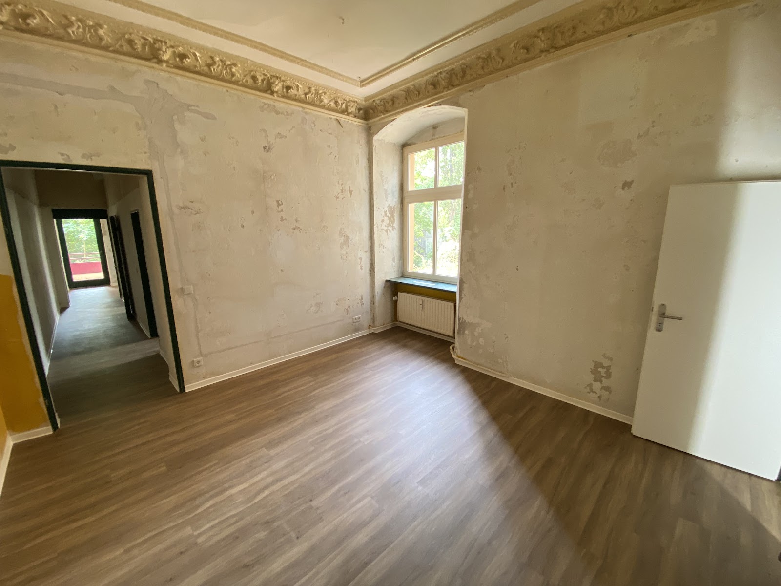 تصویر 4-Zimmer-Wohnung mit großem Hof-Balkon nahe U-Bahn Yorckstr.
